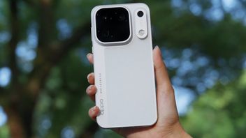 Trzy aparaty 200 Mpix w telefonie. Oppo Find X10 Pro Max podbija fotograficzną licytację na megapiksele