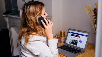 Google Pixel może już zadzwonić za właściciela. AI samo przejdzie przez infolinię i porozmawia z człowiekiem