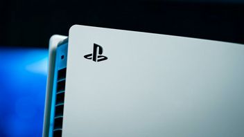 Ludzie dawali tej PS5 Pro najwyżej rok. Konsola bez obudowy wciąż działa, choć chłodzi ją zwykły wentylator