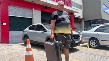Sprzedał dobytek i przejechał ponad 2000 km, by spotkać kobietę poznaną w sieci. Na miejscu odkrył, że została wygenerowana przez AI