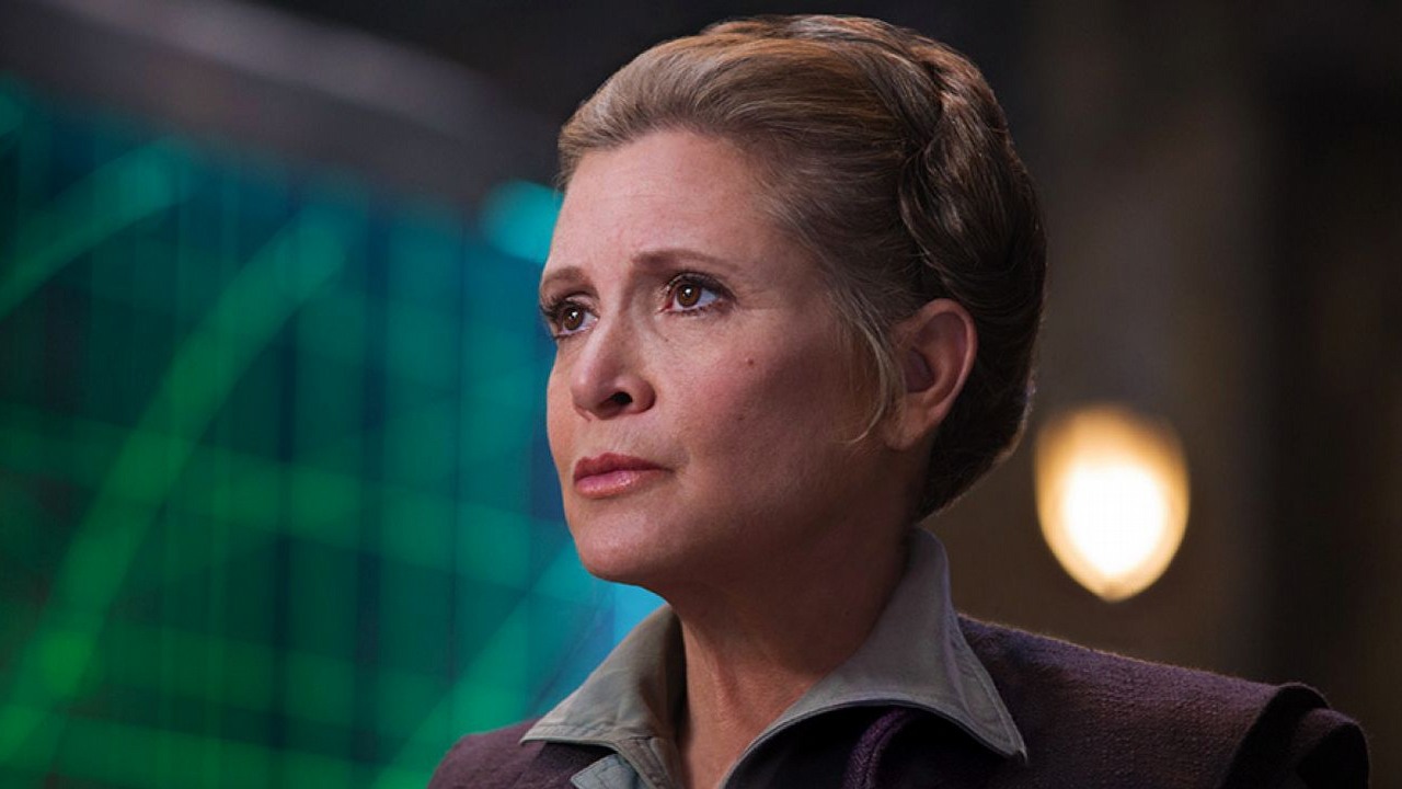 W Star Wars 9 księżniczka Leia miała wystąpić z mieczem świetlnym.