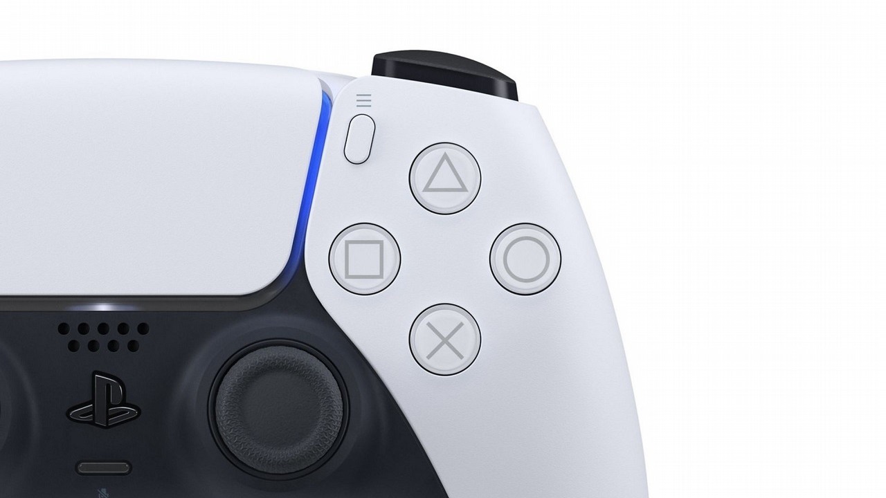 Sony zamienia miejscami przyciski na padzie PS5.
