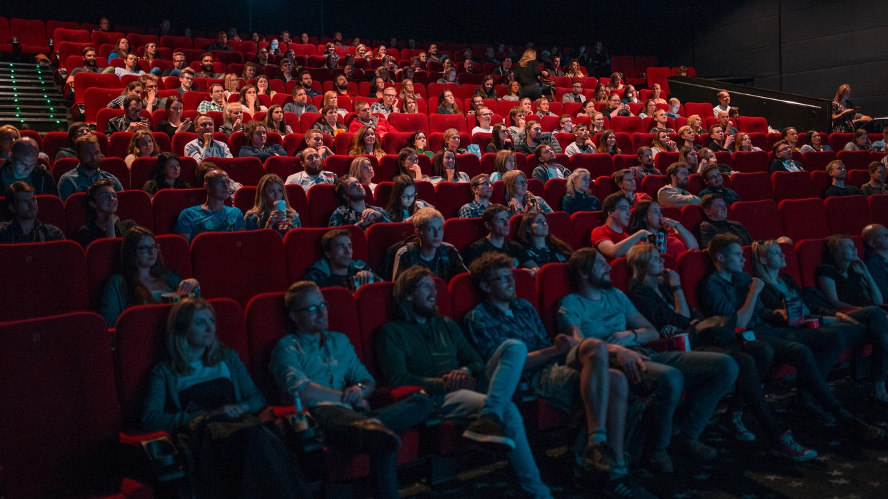 Disney odwraca się od kin, to może je zabić.