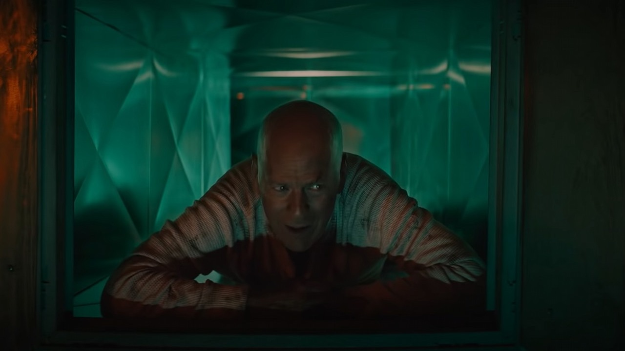 Szklana pułapka 6? Nie, to reklama z Bruce'em Willisem.