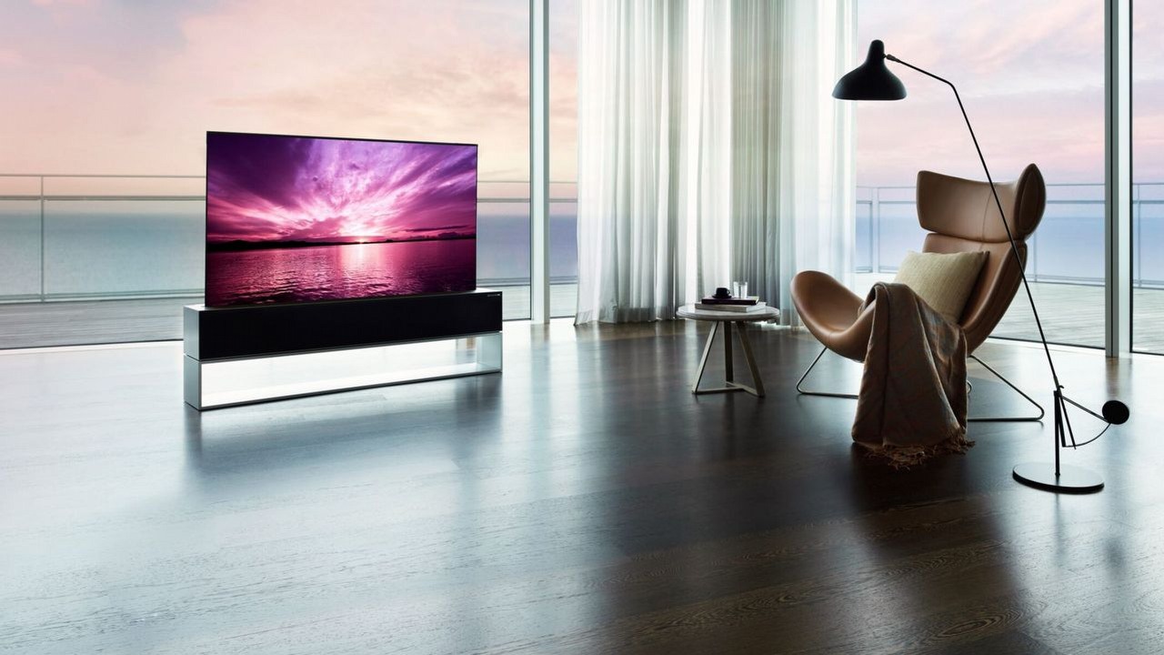 Pierwszy zwijany TV kosztuje 340 tys. złotych.