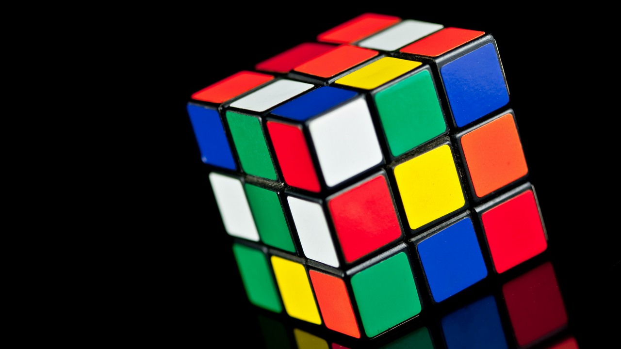 Producent Maczety bierze się za film o kostce Rubika.