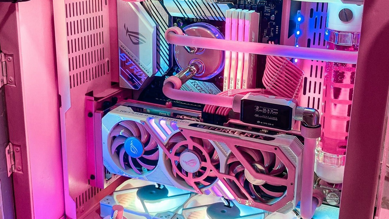 Domek dla lalek jako gamingowy PC z GeForce RTX 3070.