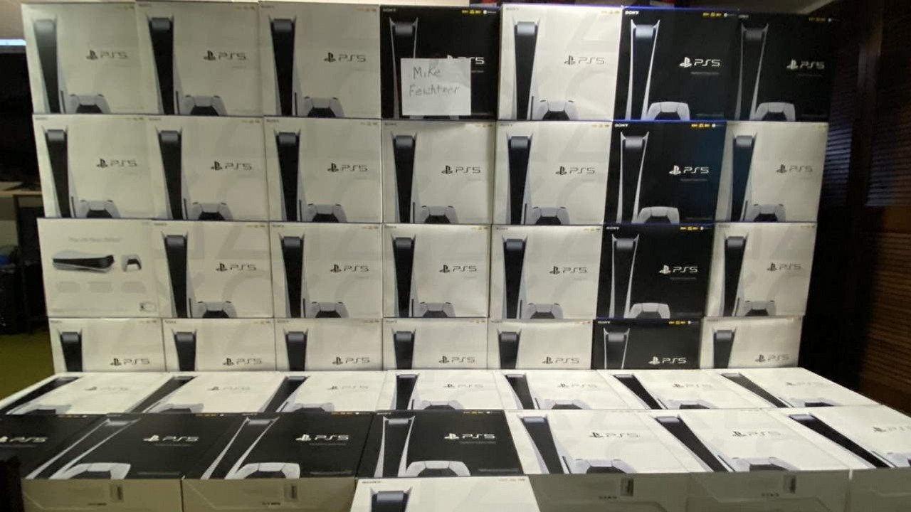 PS5 wróciło do sklepów i momentalnie się wyprzedało; scalperzy ponownie atakują.