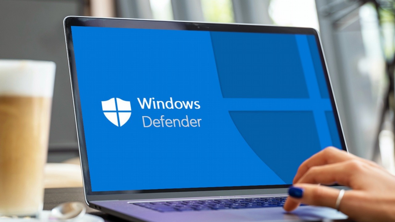 Microsoft usuwa groźną lukę z Windows Defender po 12 latach.
