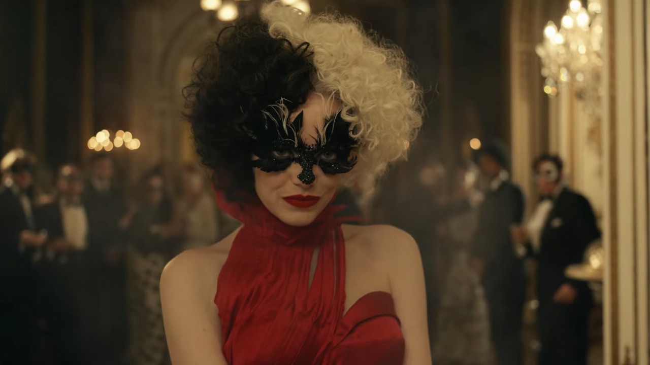 Emma Stone jako Cruella w zwiastunie nowego filmu Disneya.