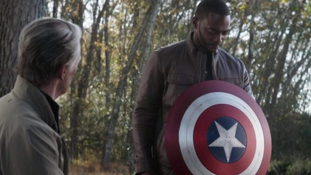 Gwiazda The Falcon and the Winter Soldier opowiada o graniu czarnoskórego Kapitana Ameryki.