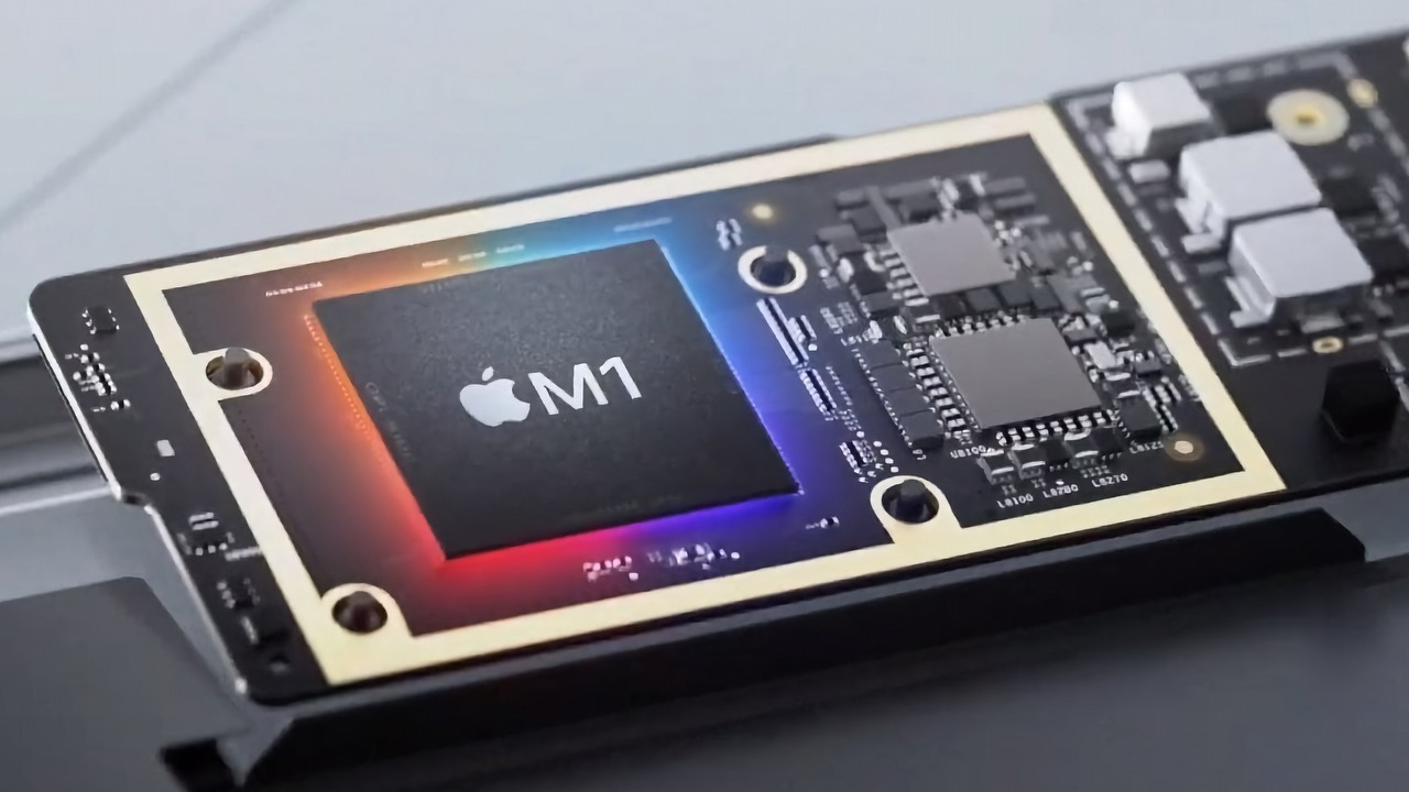 Procesor Apple M1 przebił wydajnością Intel Core i7-11700K.