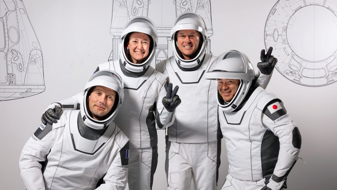 Oglądaj z nami start załogi misji Crew-2 w statku kosmicznym Dragon 2.