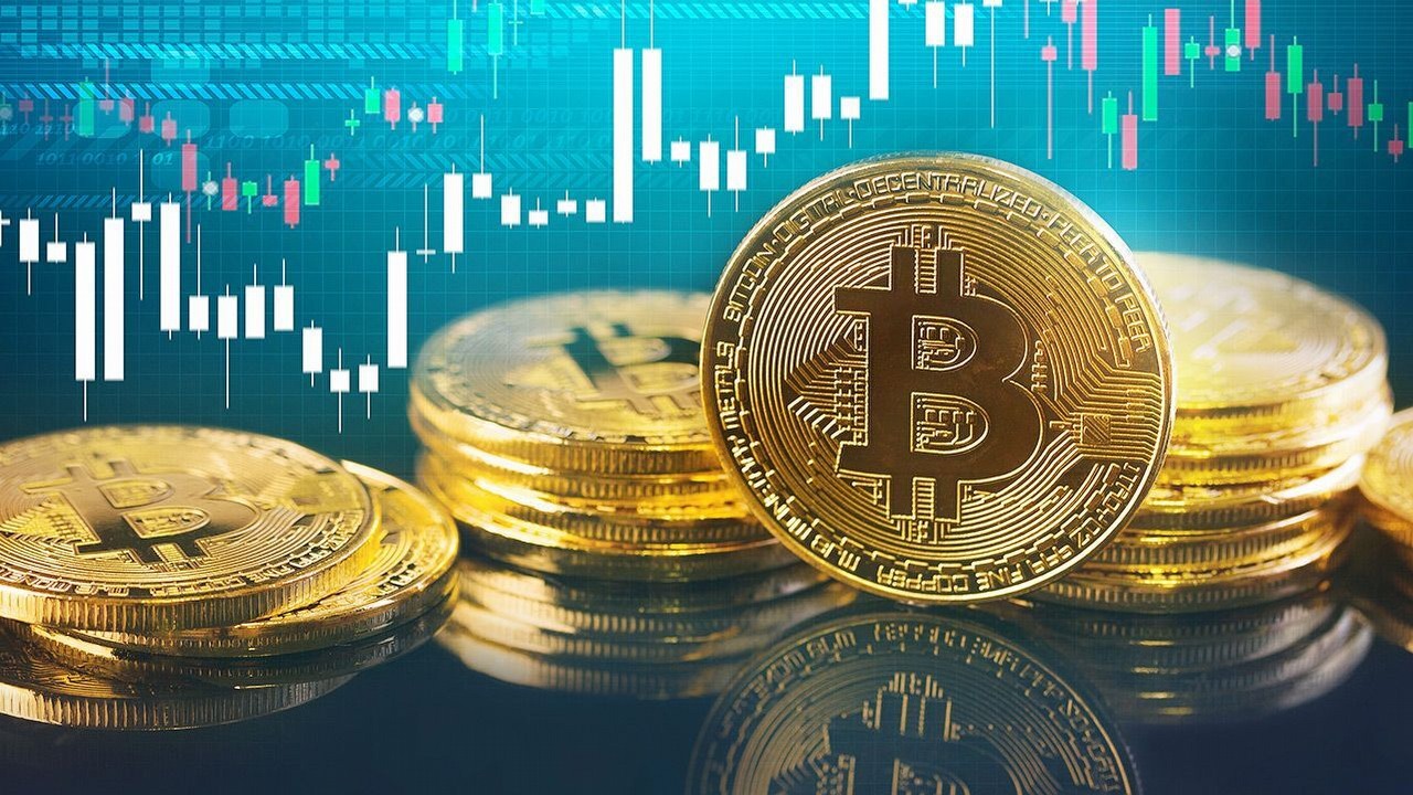 Rosjanin miał wyprać 1,28 mld złotych w Bitcoinach; został aresztowany w USA.