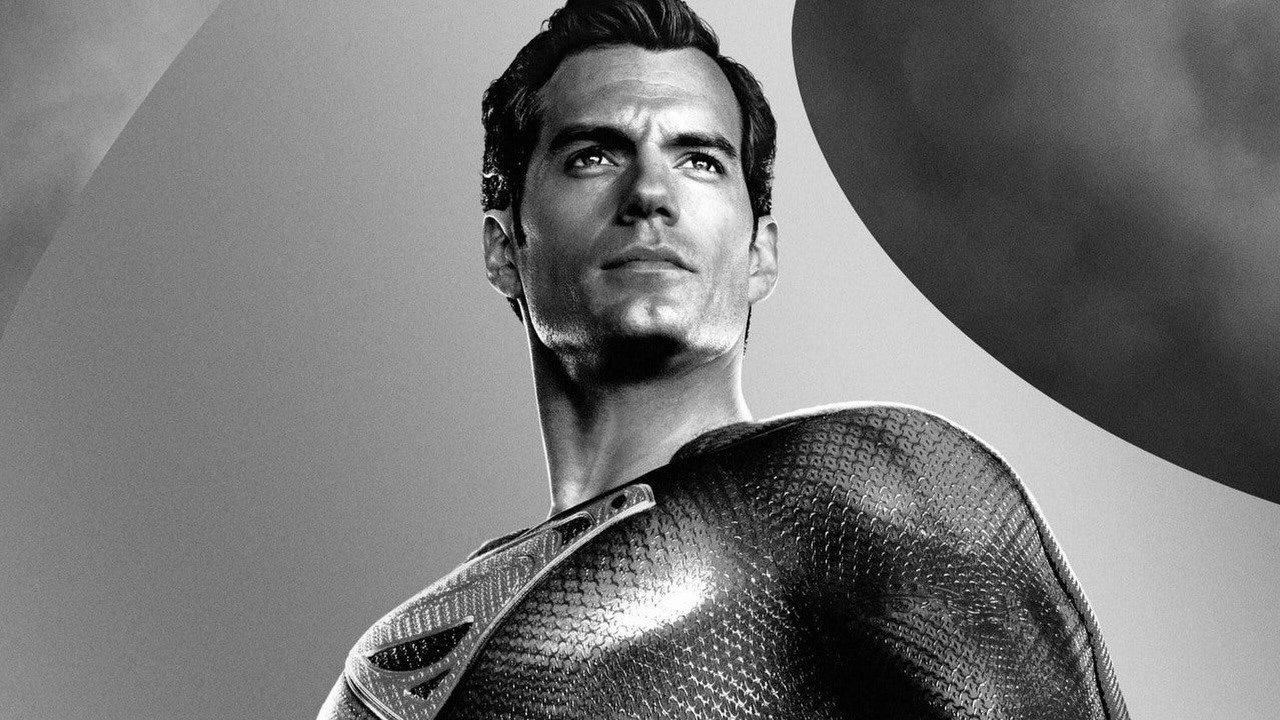 Zack Snyder skomentował odsunięcie Henry'ego Cavilla od roli Supermana.