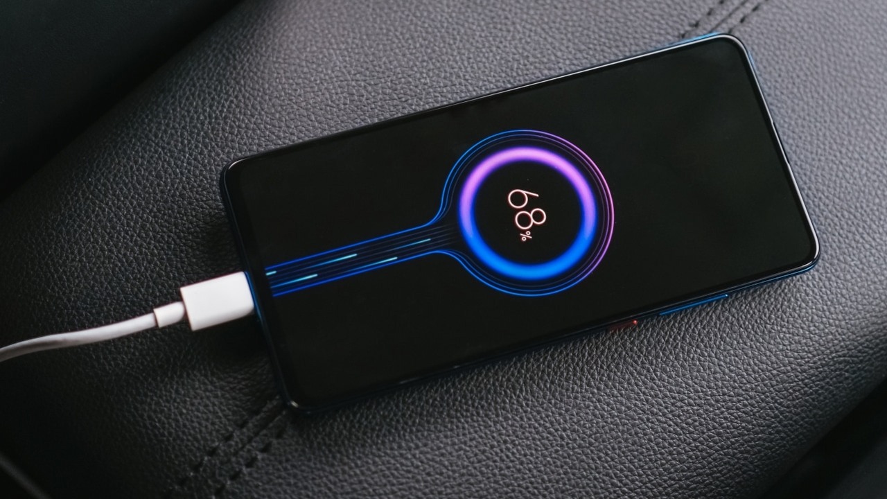 Smartfon naładowany w kilka minut; Xiaomi zapowiada rewolucję.