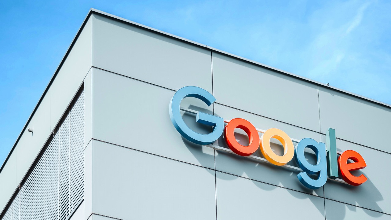 Google tnie pensje pracownikom zdalnym według miejsca ich zamieszkania.