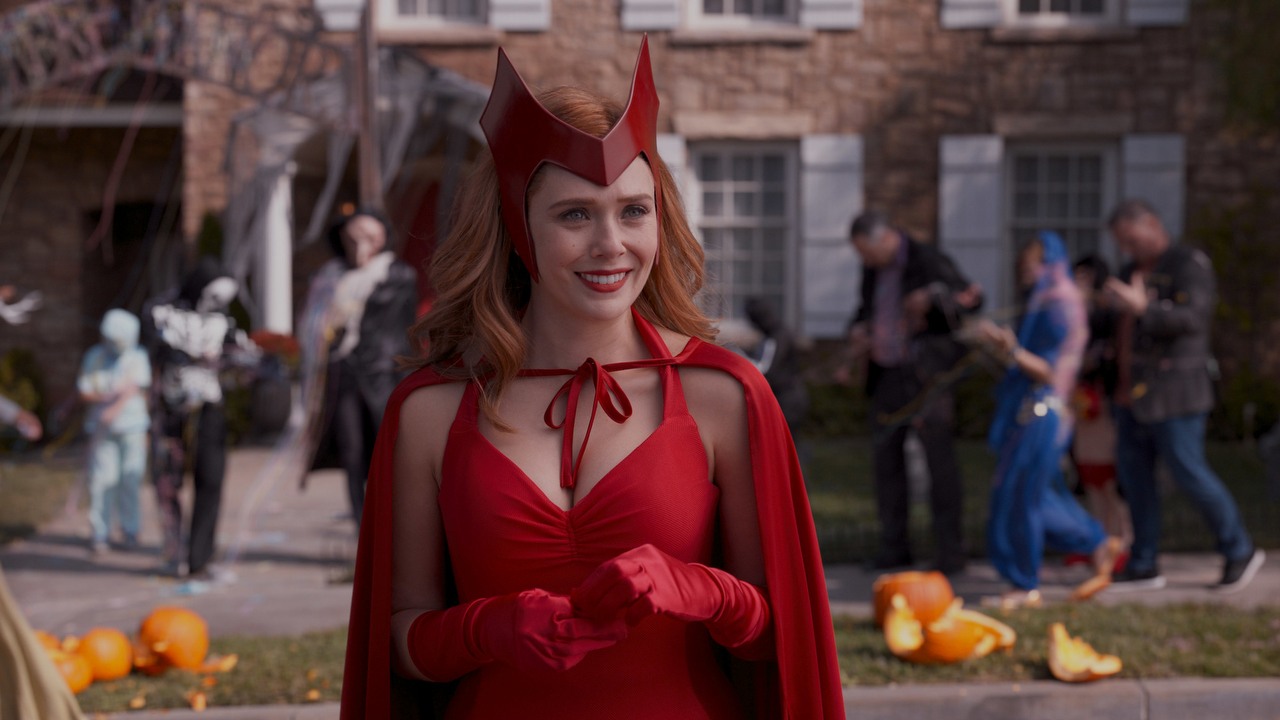 Elizabeth Olsen stanęła po stronie Scarlett Johansson w sprawie pozwu przeciwko Disneyowi.
