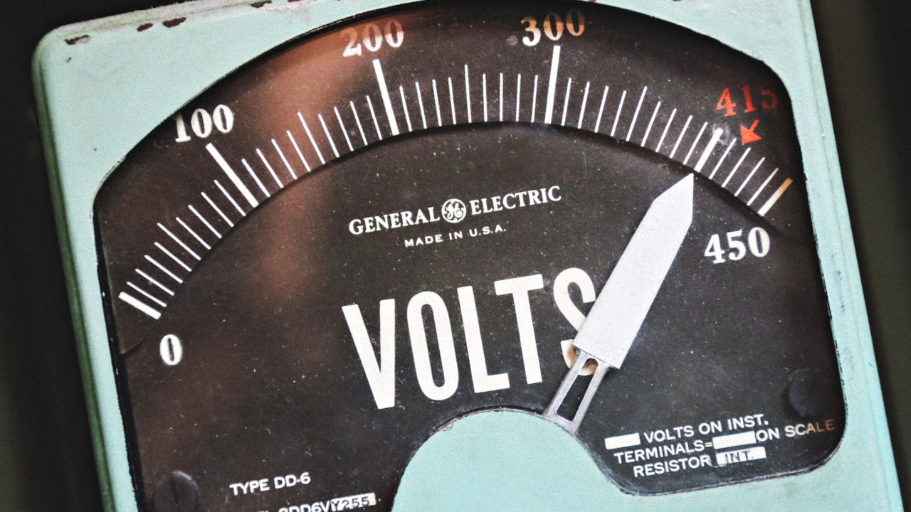 Kryzys na rynku elektroniki coraz głębszy - braki prądu i lockdowny.