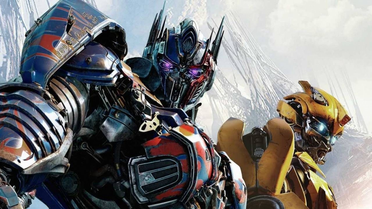 Transformers 7 na zdjęciach, są Autoboty i Terrorcony.