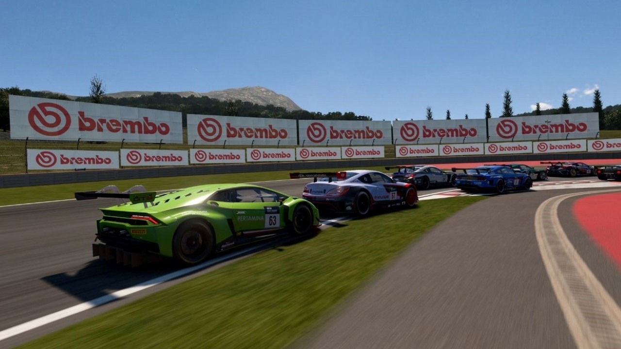 Nowy zwiastun Gran Turismo 7 pokazuje rozgrzane hamulce.