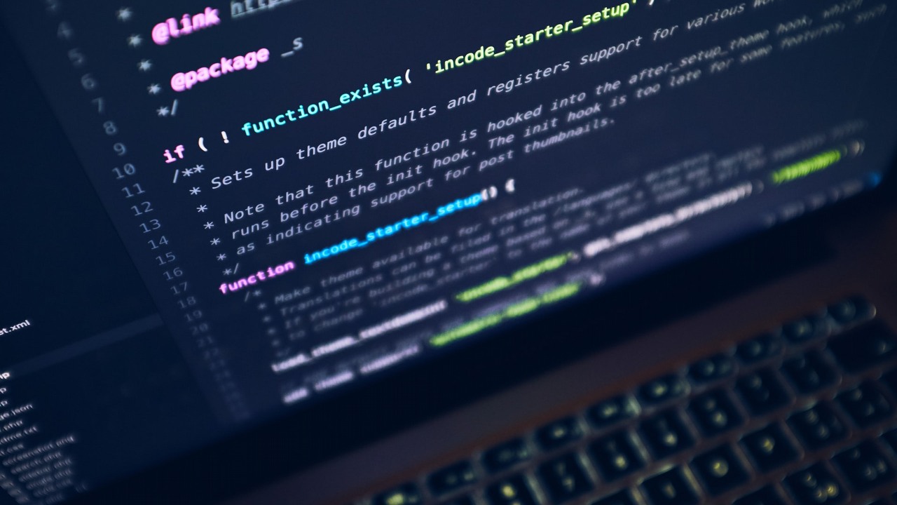 Rosyjscy hakerzy odpowiadają za ponad połowę cyberataków w ciągu ostatniego roku.