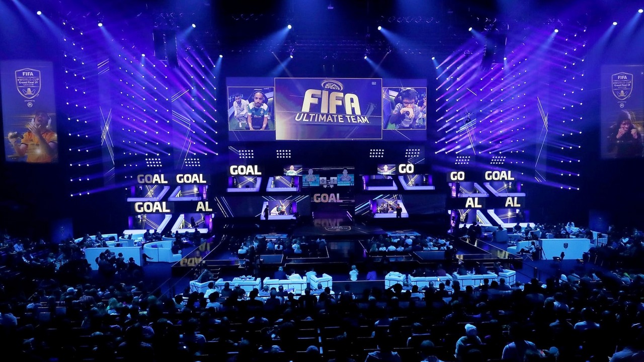 Nie tylko EA Sports - FIFA chce gier od innych wydawców.