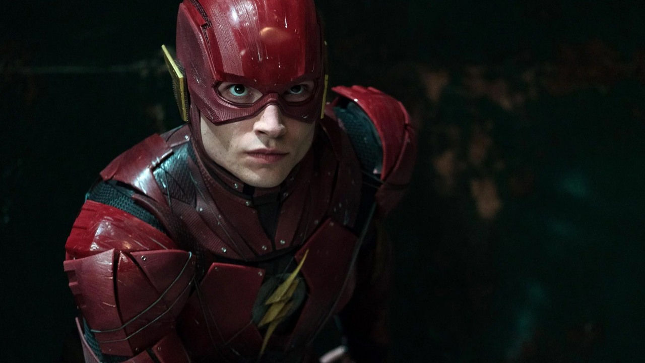 Pierwszy zwiastun The Flash; zobacz Ezrę Millera w jego solowym filmie DC.