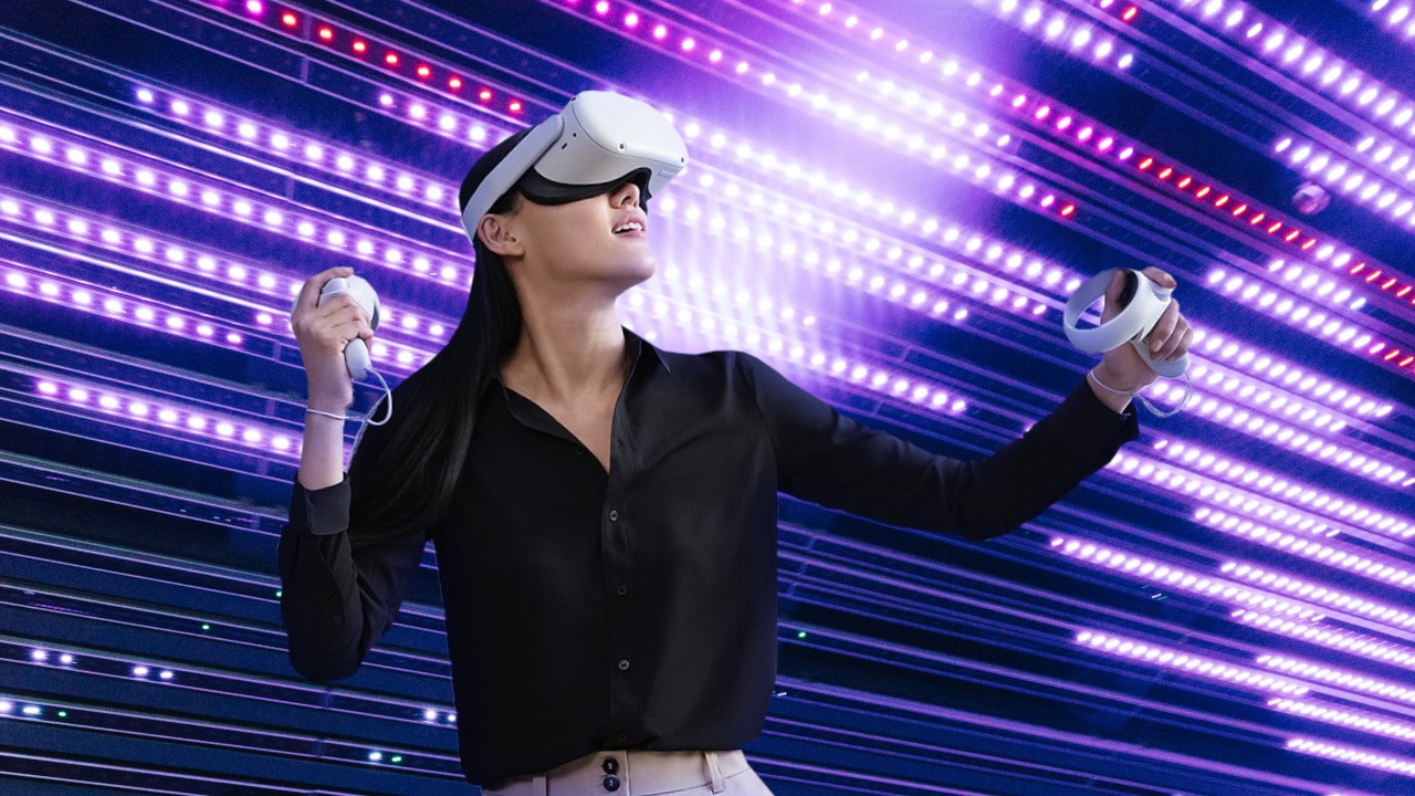 Facebook szuka pracowników w Polsce; łącznie 10 tys. ludzi w UE ma rozwijać metaverse.