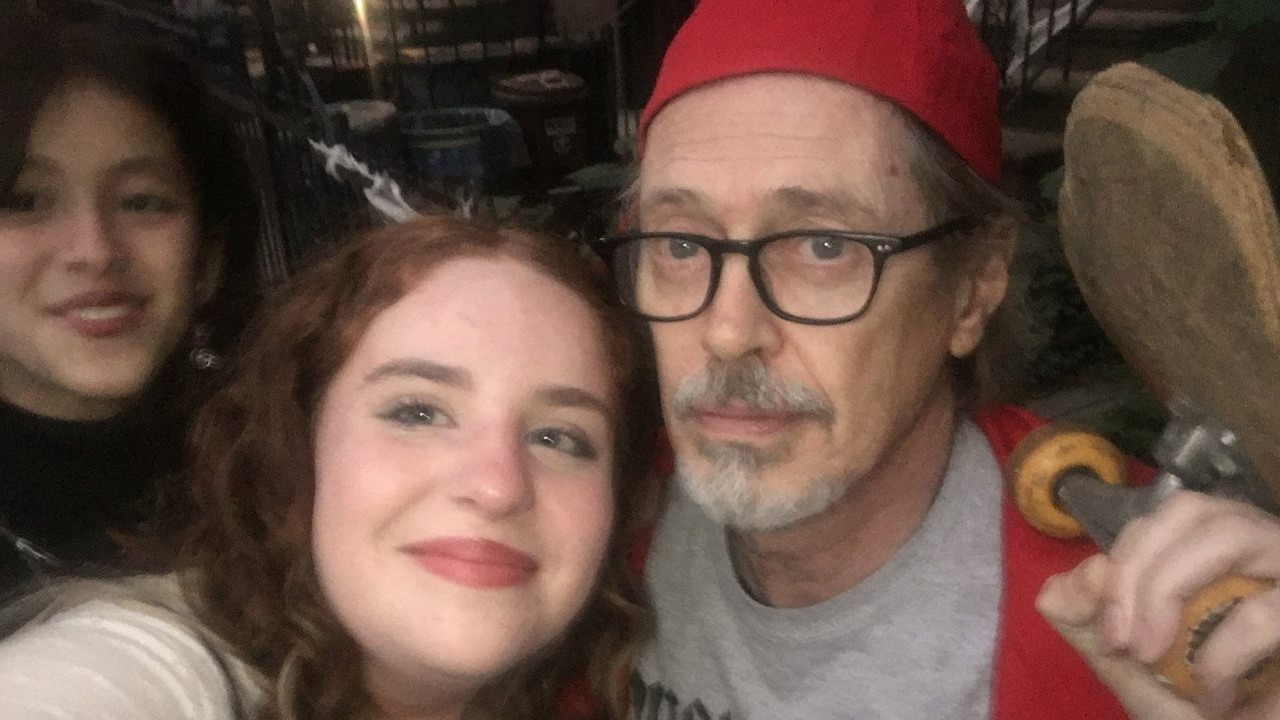 How do you do, fellow kids? Steve Buscemi w Halloween przypomniał kultową rolę.