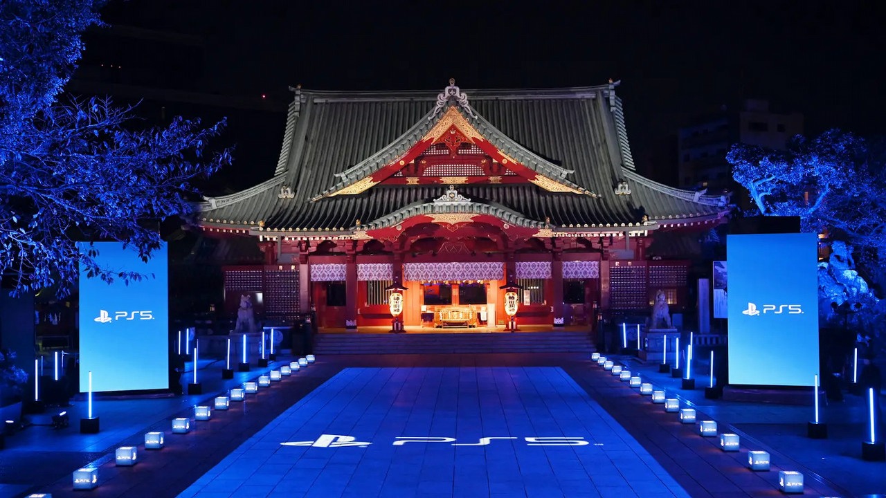 Gracze PS5 najwięcej czasu spędzili z Fortnite; Sony świętuje urodziny konsoli.