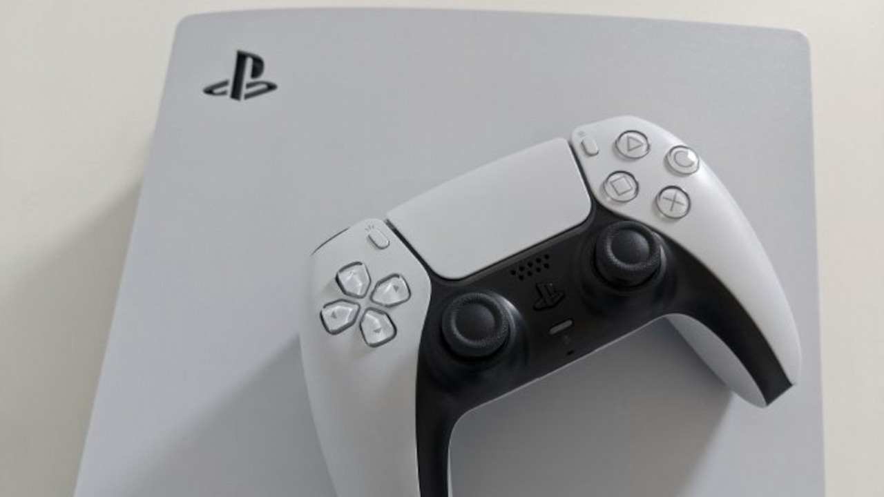 Nowa funkcja PS5, od teraz konsola będzie zawiadamiać o promocjach.