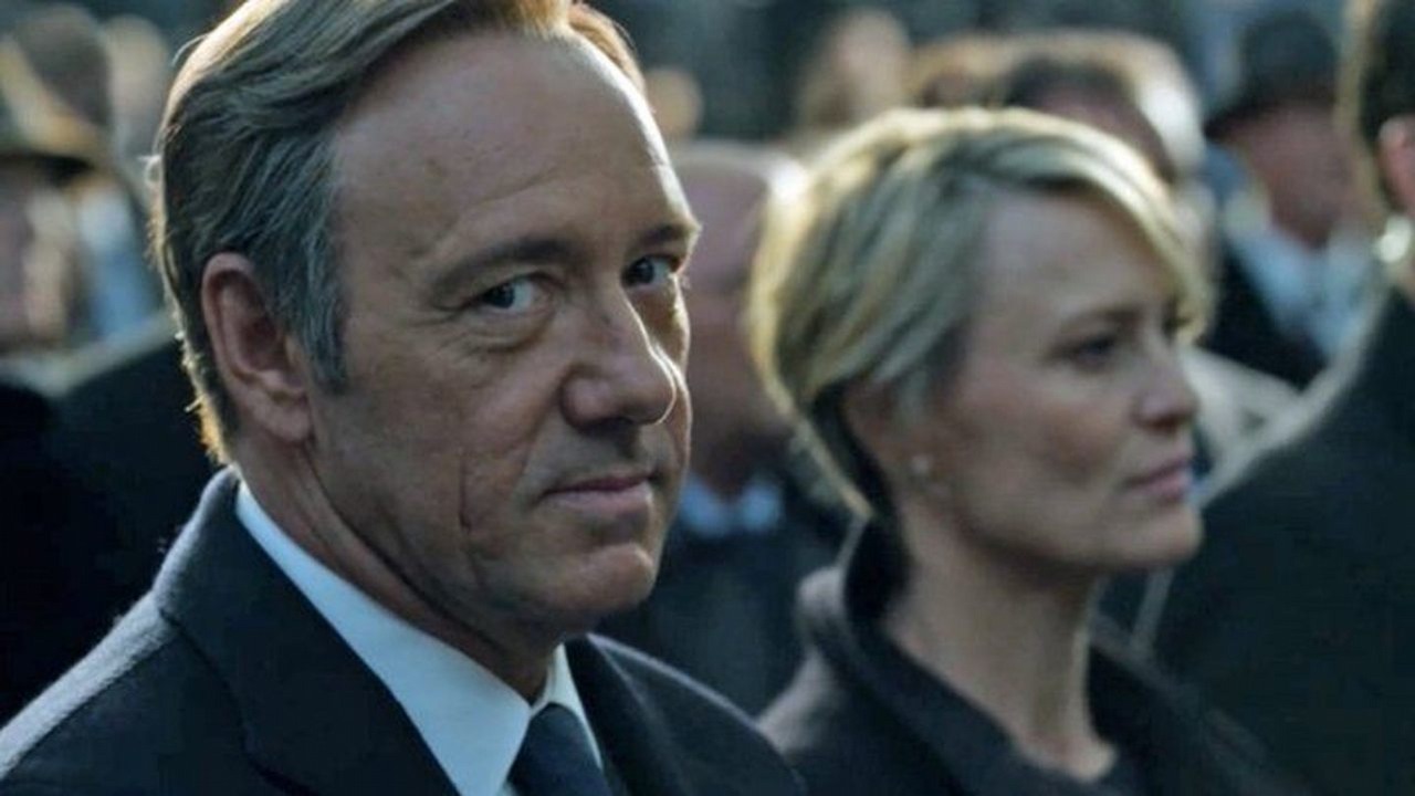 Kevin Spacey winny fortunę twórcom House of Cards.