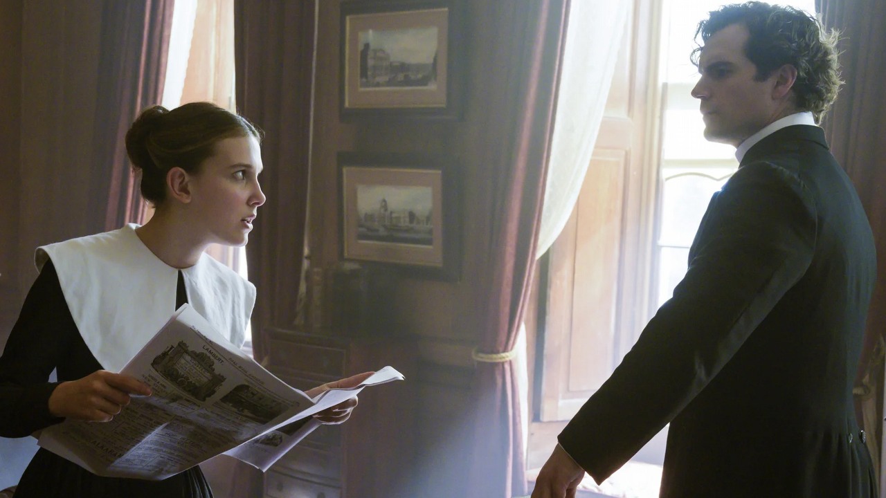 Henry Cavill w nowym wideo poinformował o zakończeniu prac nad Enolą Holmes 2.