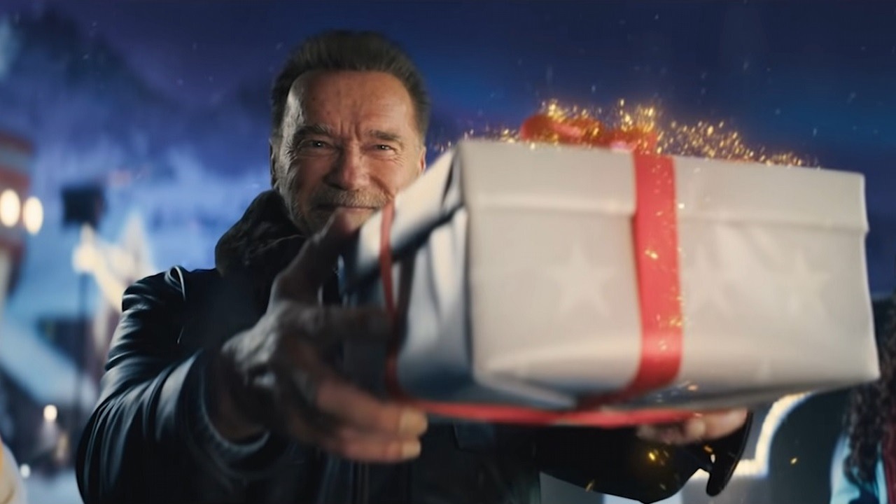 Schwarzenegger z kiepskim polskim dubbingiem zaprasza na święta w WoT.