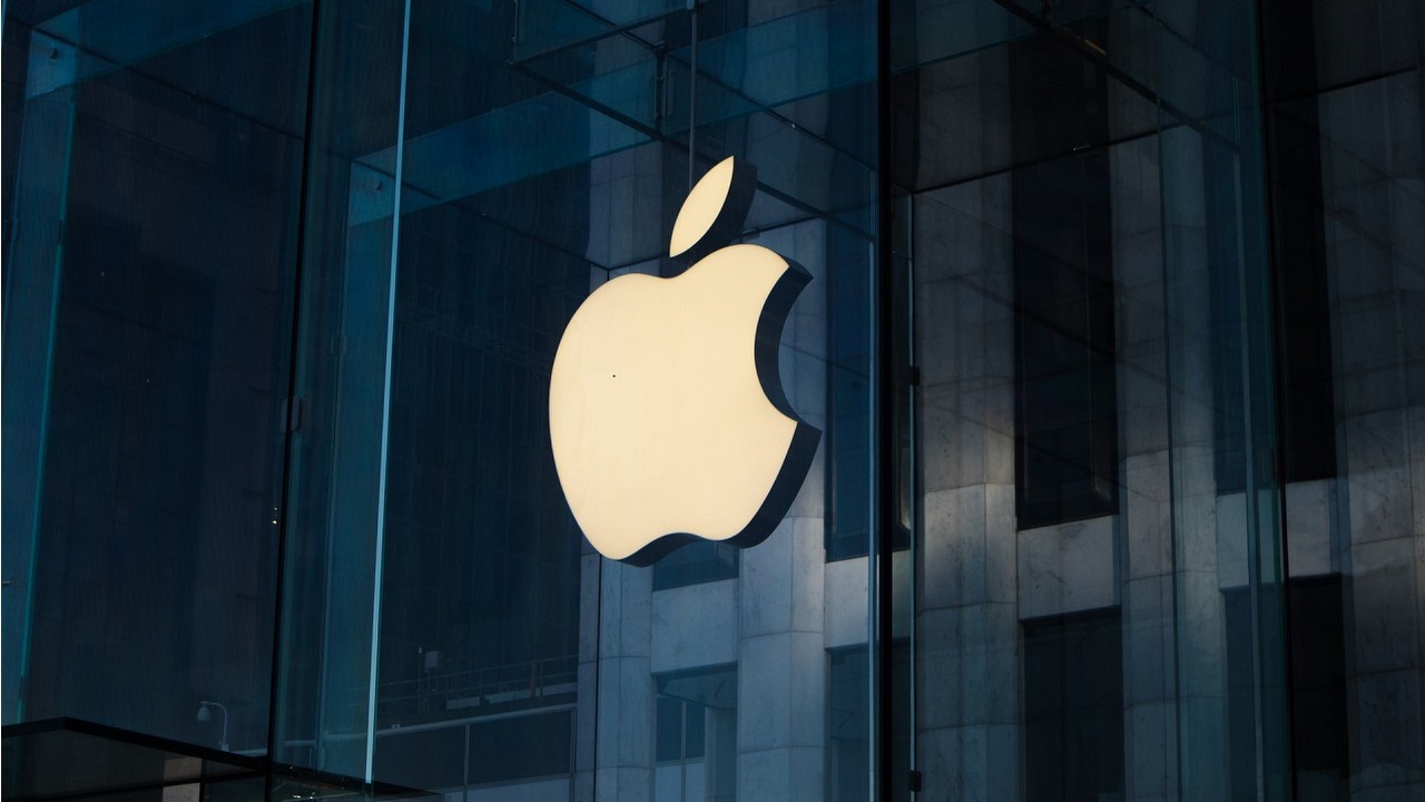 Apple na celowniku UOKIK - Polacy prześwietlają giganta.