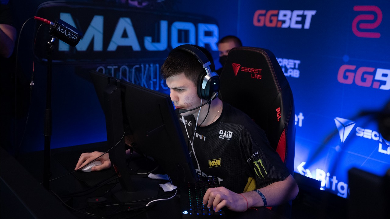 Młody talent trafia najlepsze headshoty w CS:GO. Pobił długoletni rekord.