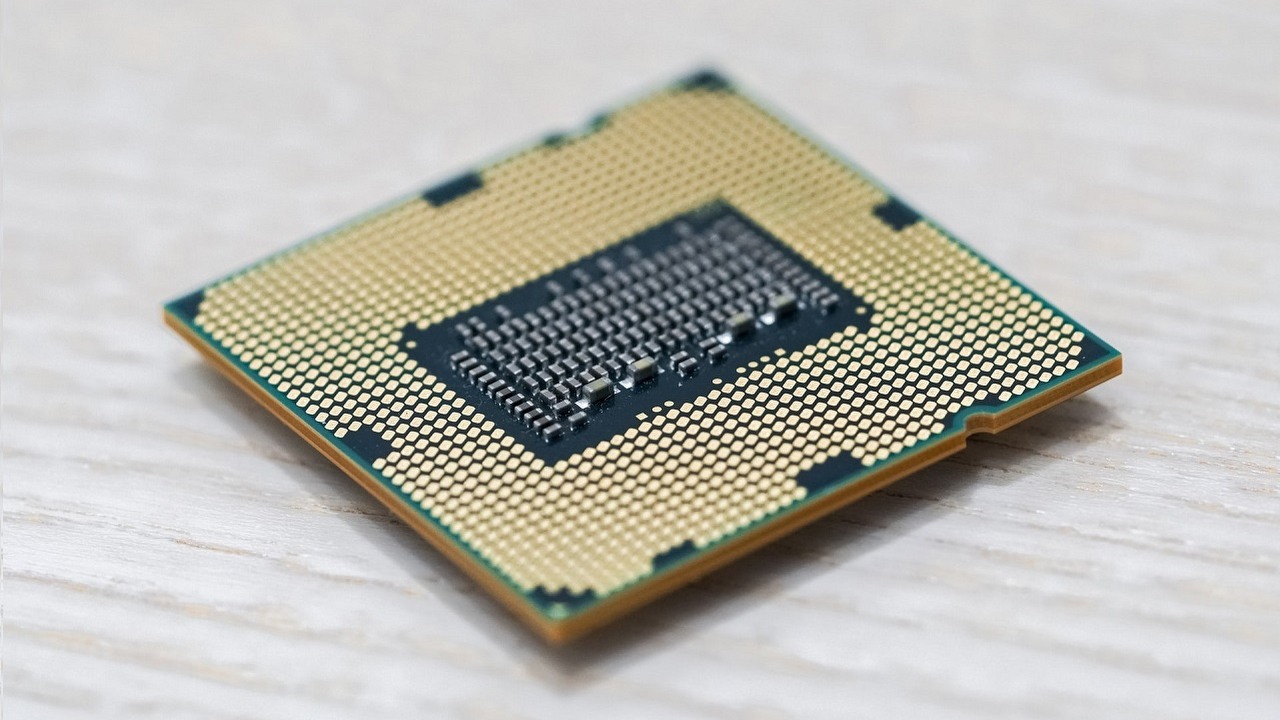 Szef Intela - kryzys na rynku elektroniki potrwa przynajmniej do 2023.