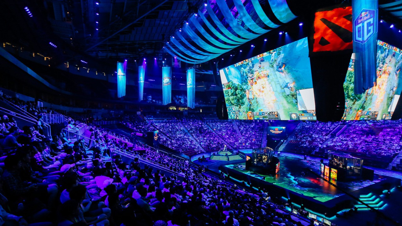 Ci polscy gracze zarobili najwięcej w 2021 roku.