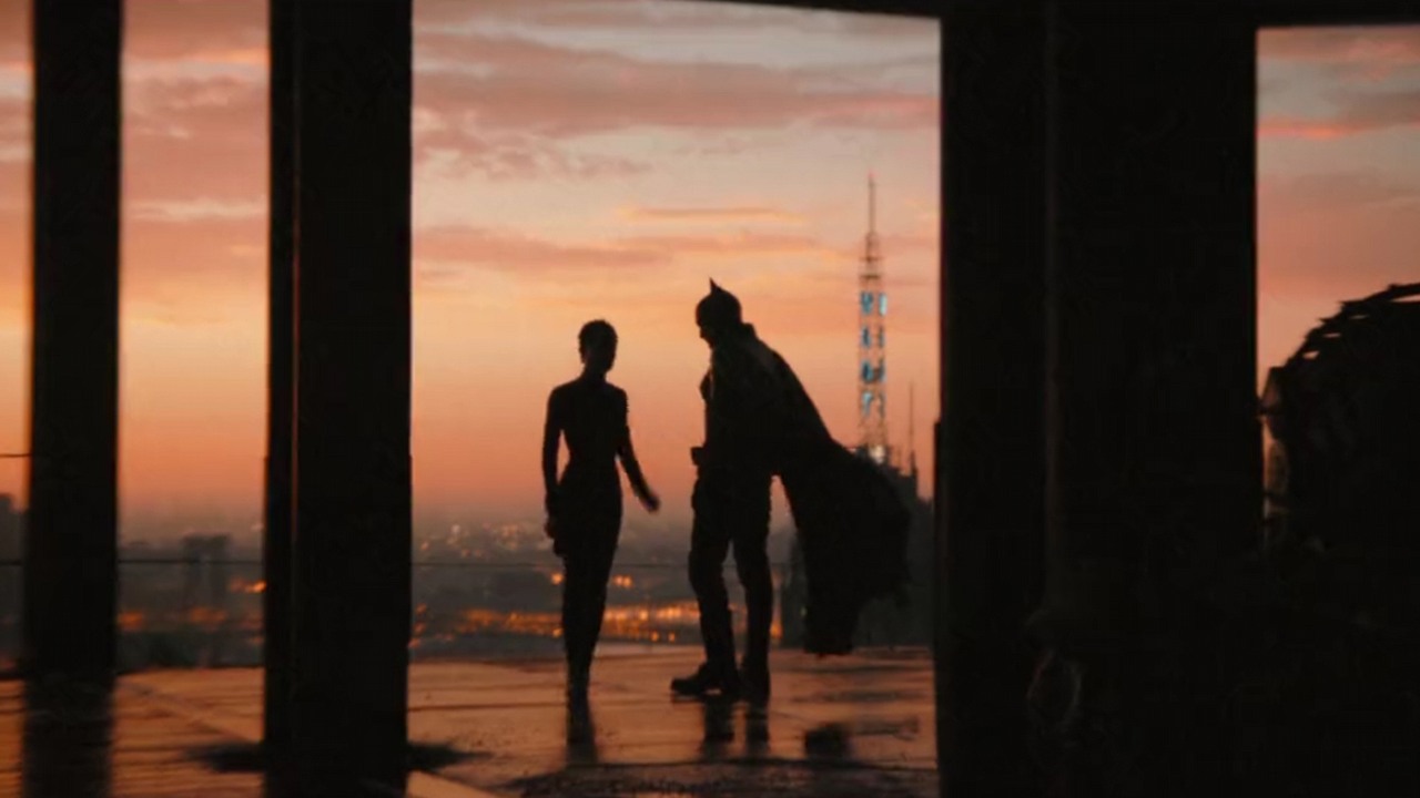 Niebezpieczny duet z The Batman na nowym klipie. Człowiek Nietoperz i Kobieta Kot w akcji.