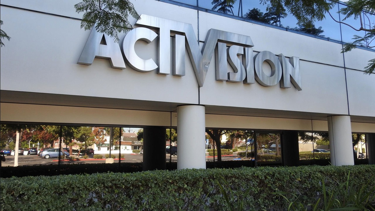 Activision Blizzard pozbyło się prawie 40 pracowników z powodu afer.