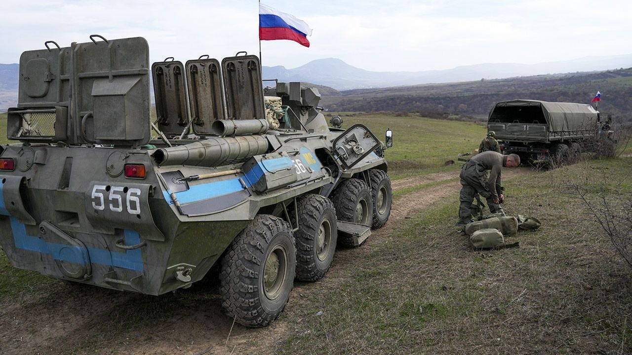 Gracz odtworzył rozmieszczenie wojsk rosyjskich na granicy z Ukrainą w grze strategicznej.