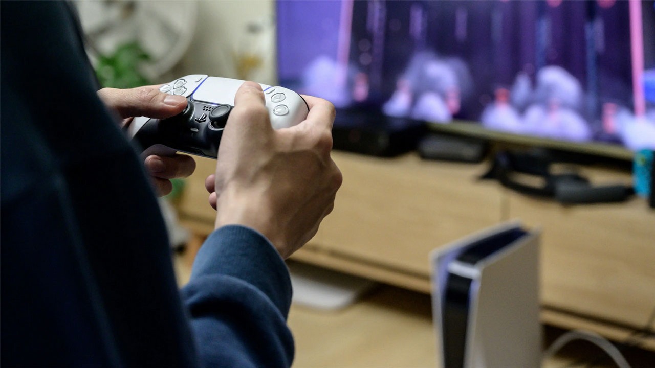 Pudełka to nisza, a mikropłatności są warte więcej niż sprzedaż gier - Sony w liczbach.