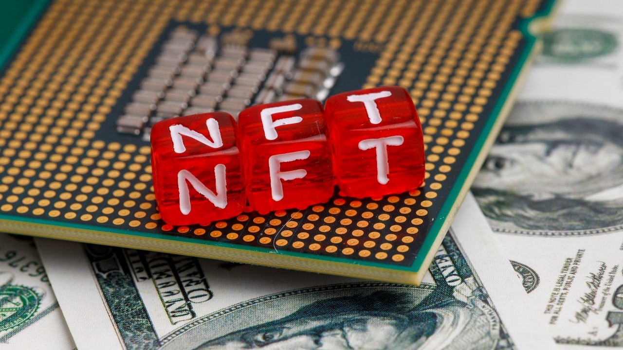 Niemal 2 mln dolarów w NFT zamieszanych w oszustwa podatkowe zarekwirowane.