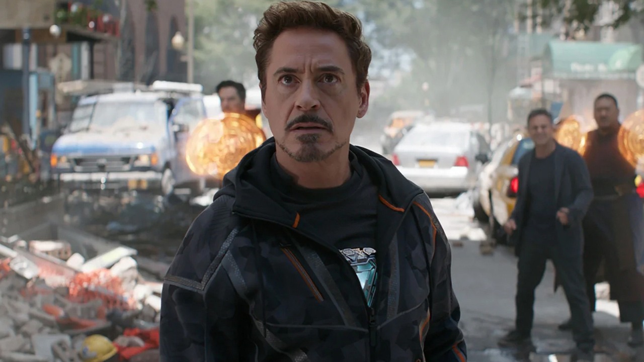 Robert Downey Jr odcina się od Avengersów? Fani domagają się wyjaśnień.