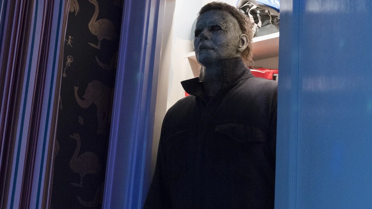 John Carpenter nie może kręcić nowego Halloween, więc gra w AC: Valhalla.