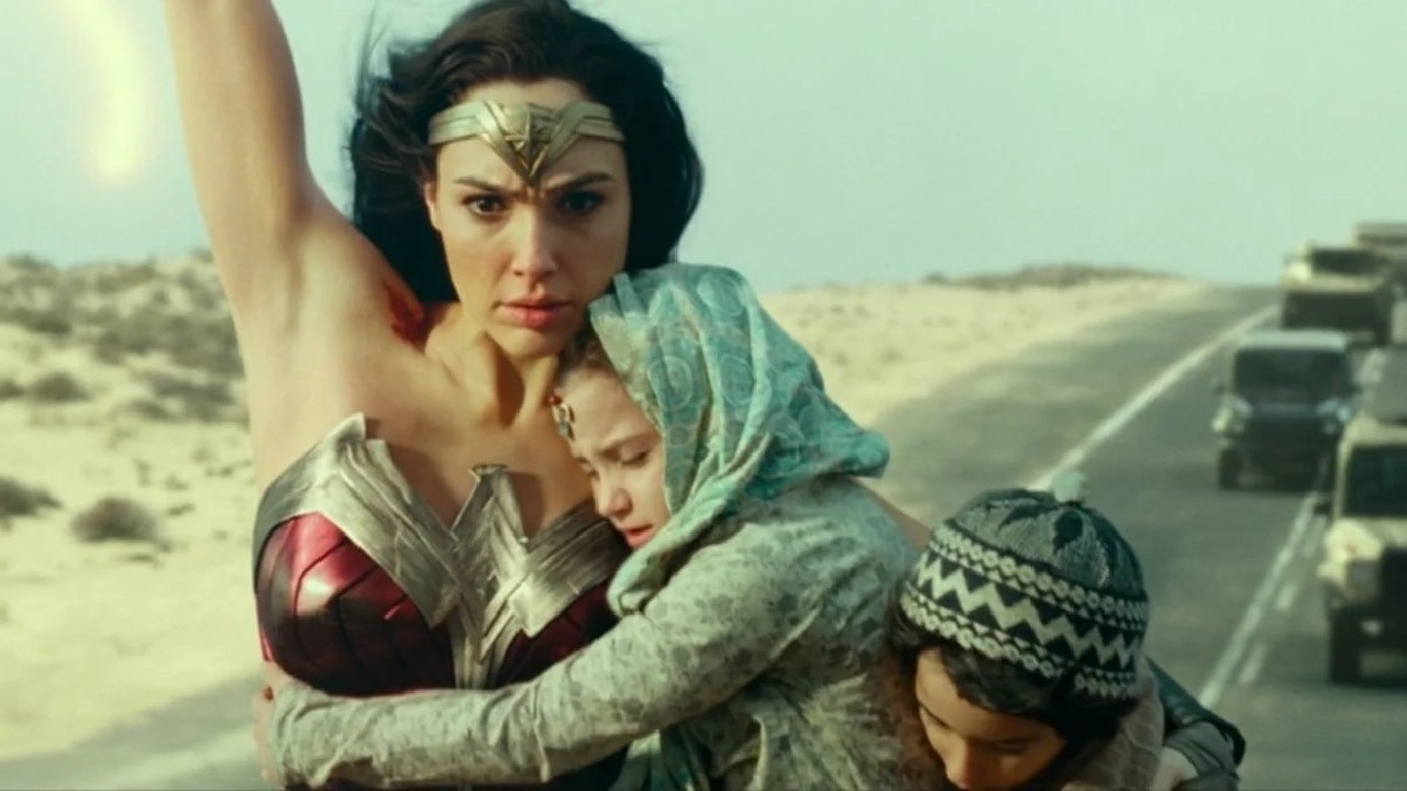 „To była dla nas hańba” - reżyser Moon Knight krytykuje Wonder Woman.