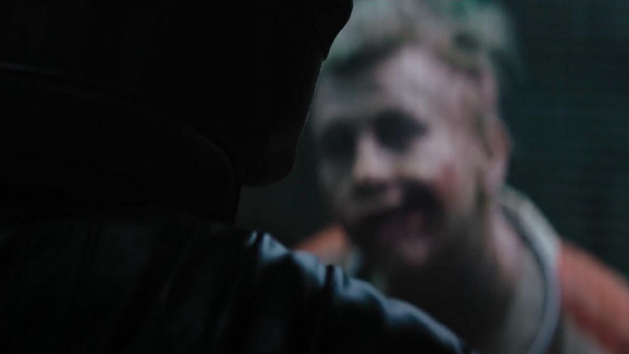 Zobacz wyciętą rozmowę Batmana z Jokerem.