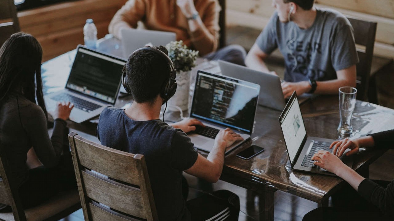 Steam wstrzymał wypłaty deweloperów z Ukrainy, Rosji i Białorusi.