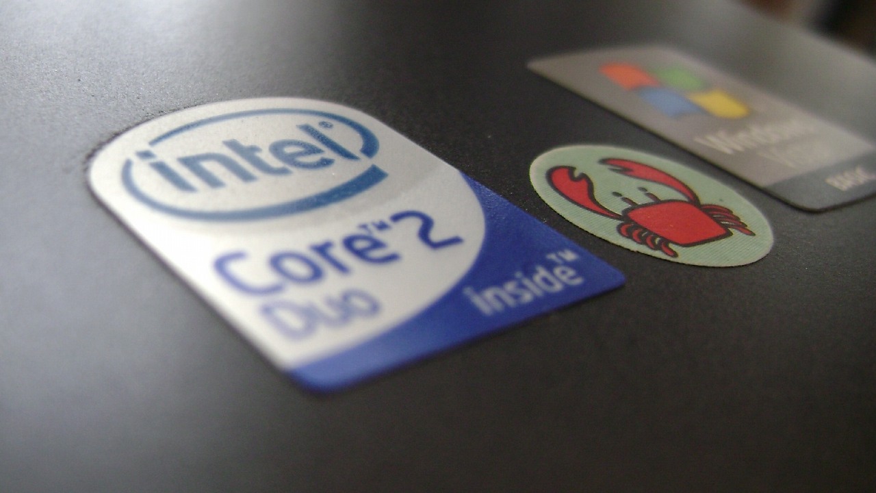 Zgubiłeś tę naklejkę? Intel da Ci nową za darmo.